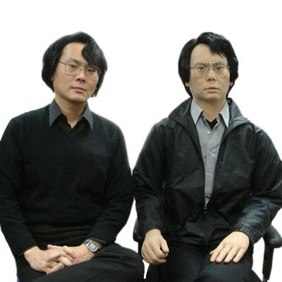 Hiroshi Ishiguro describes how the Geminoid lets him be in two places at the same time.