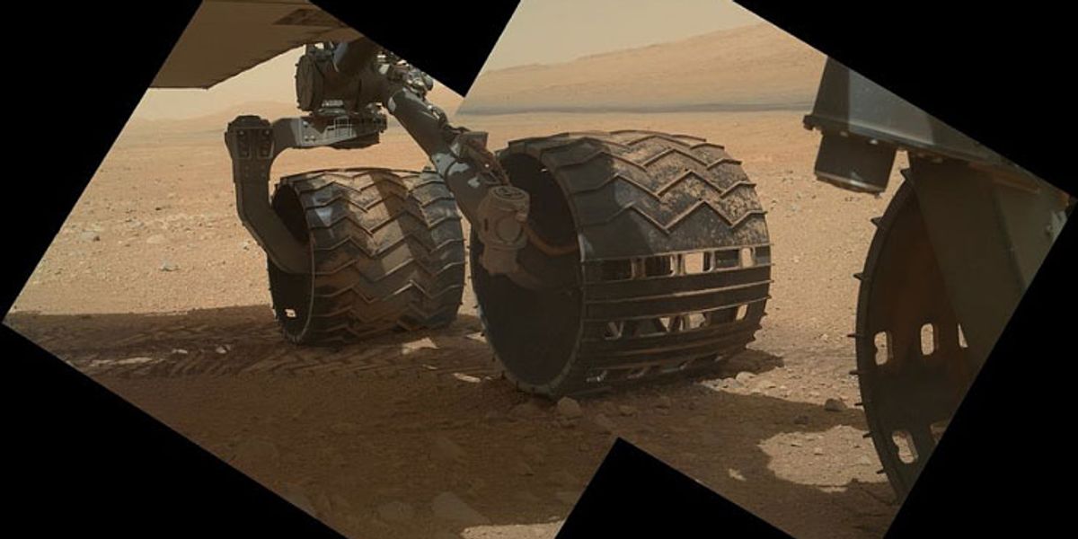 NASA Lets Curiosity Rover Loose on Mars in Autonomous Driving Mode