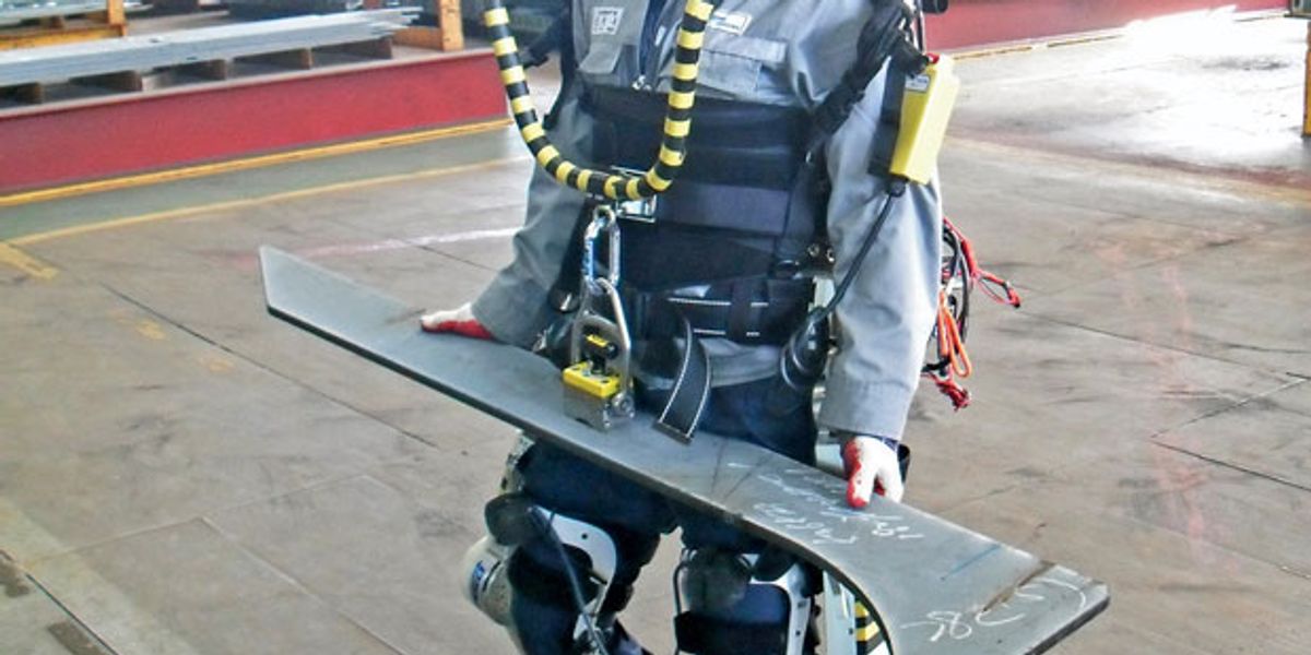 Korean Shipbuilder Testing Industrial Exoskeletons for Future Cybernetic Workforce