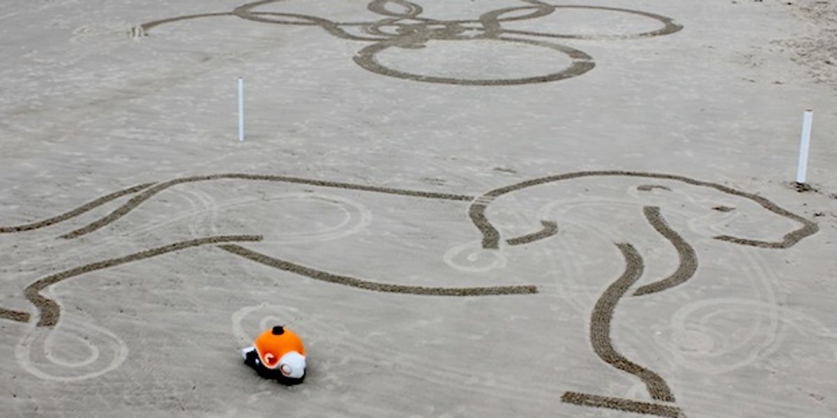 Disney Robot Draws Giant Sketches on the Beach