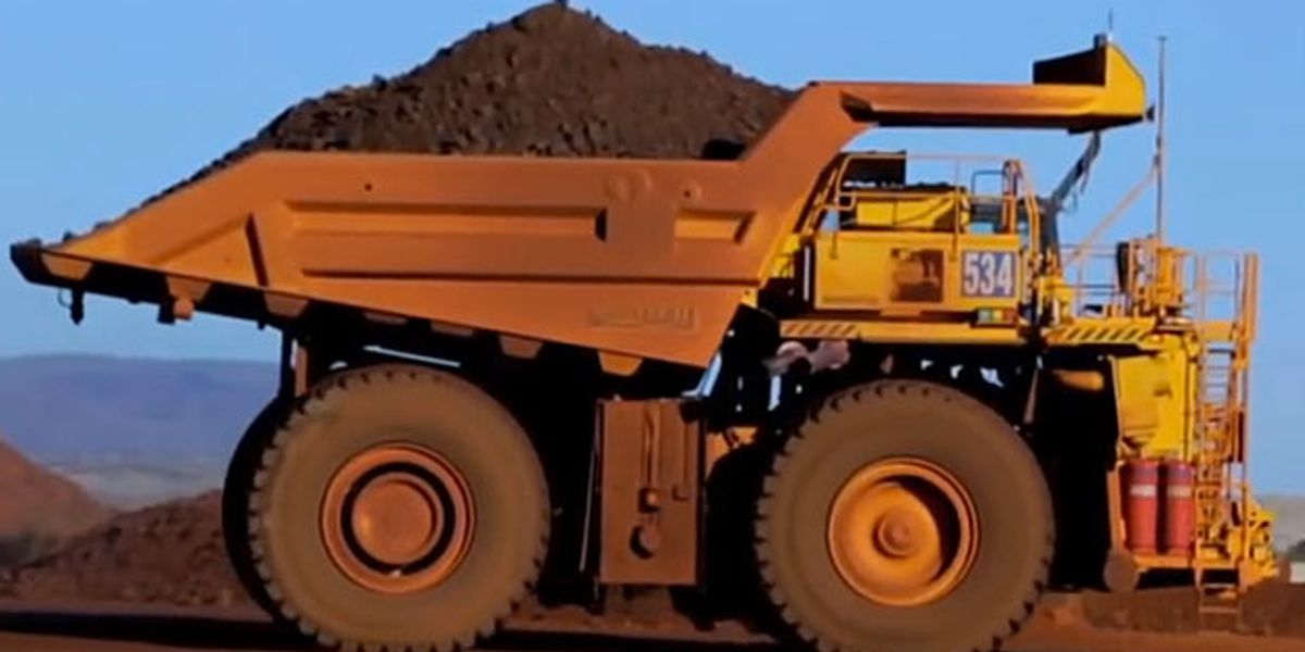 Robo-Trucks Come to Canada's Oil Sands